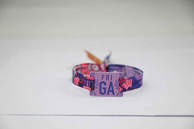 哪家公司制作公交IC卡好？？？？？？壹定发公交IC卡厂家