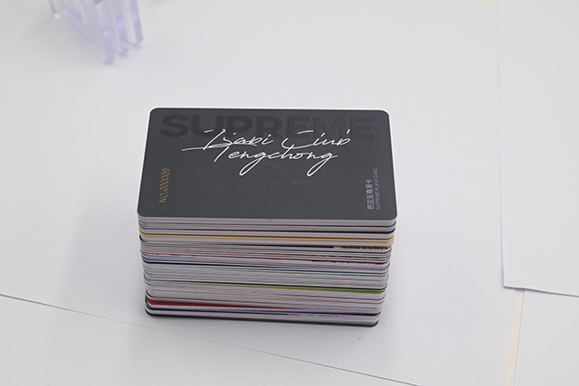 钱币卡和滴胶卡有什么区别？？？？