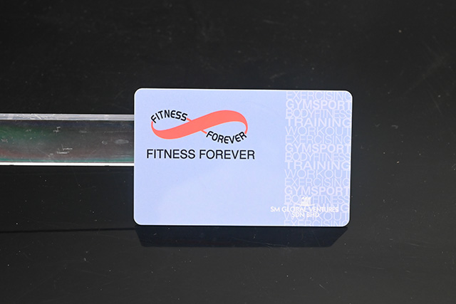 金属卡的制作和pvc卡的制作有什么区别呢？？？？？