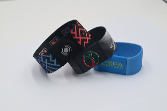 S70卡和S50卡的区别，，它们的手艺参数和应用领域有哪些