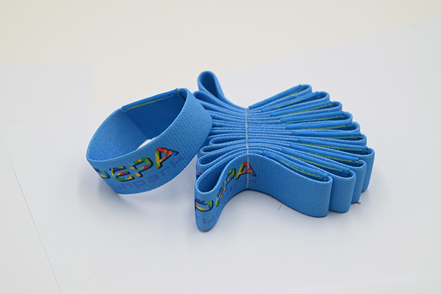 会员卡丧失了，，商家说作废正当吗？？？？？