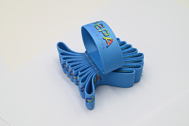 由于行业的特殊性，，，使得磁卡成为了一种有价证券